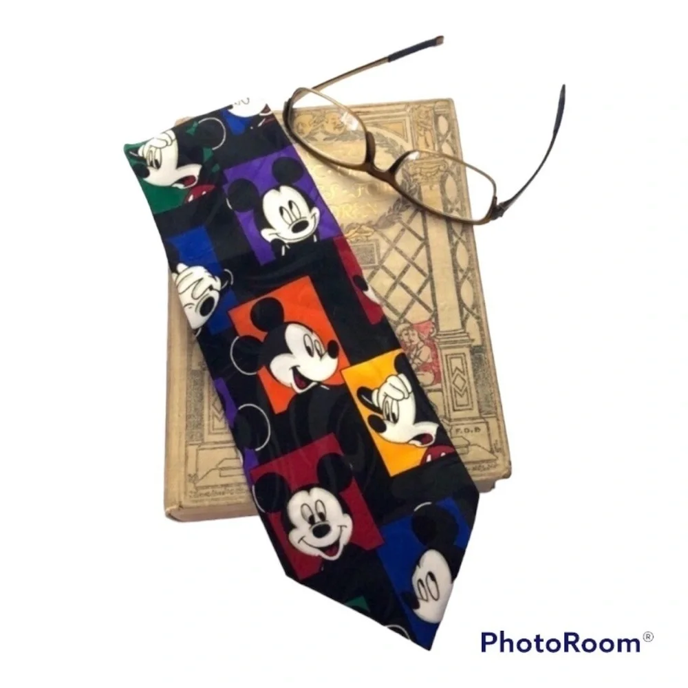 Vintage Mickey Mouse Men’s Tie
